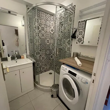 Garden Cosy Wifi 公寓 *